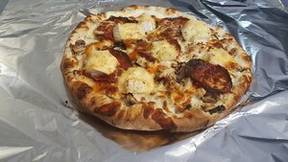 Pizza traditionnelle PizzaL La Brizzo