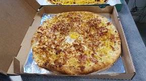 Pizza traditionnelle PizzaL La Carbo