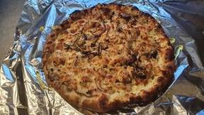 Pizza traditionnelle PizzaL La Maax